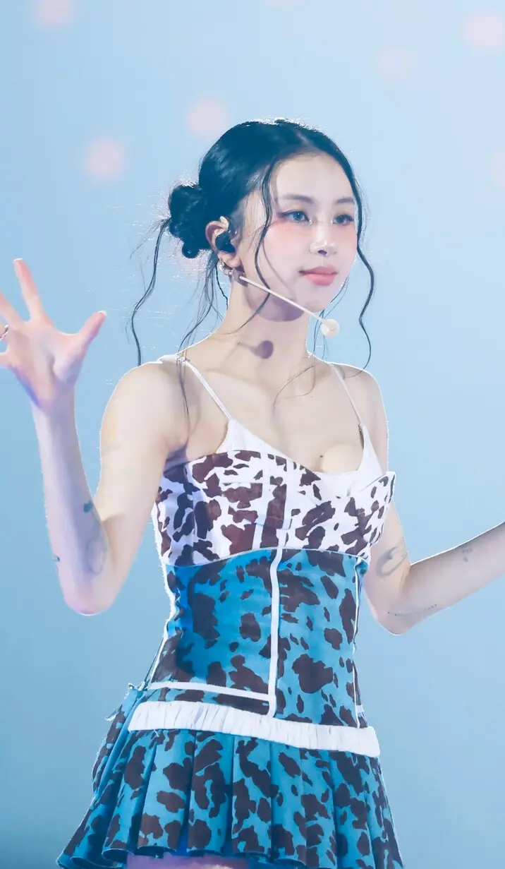 Chaeyoung photo 4