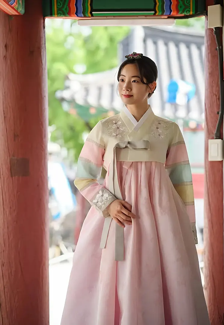 Kim Da-hyun (김다현) Photo 4