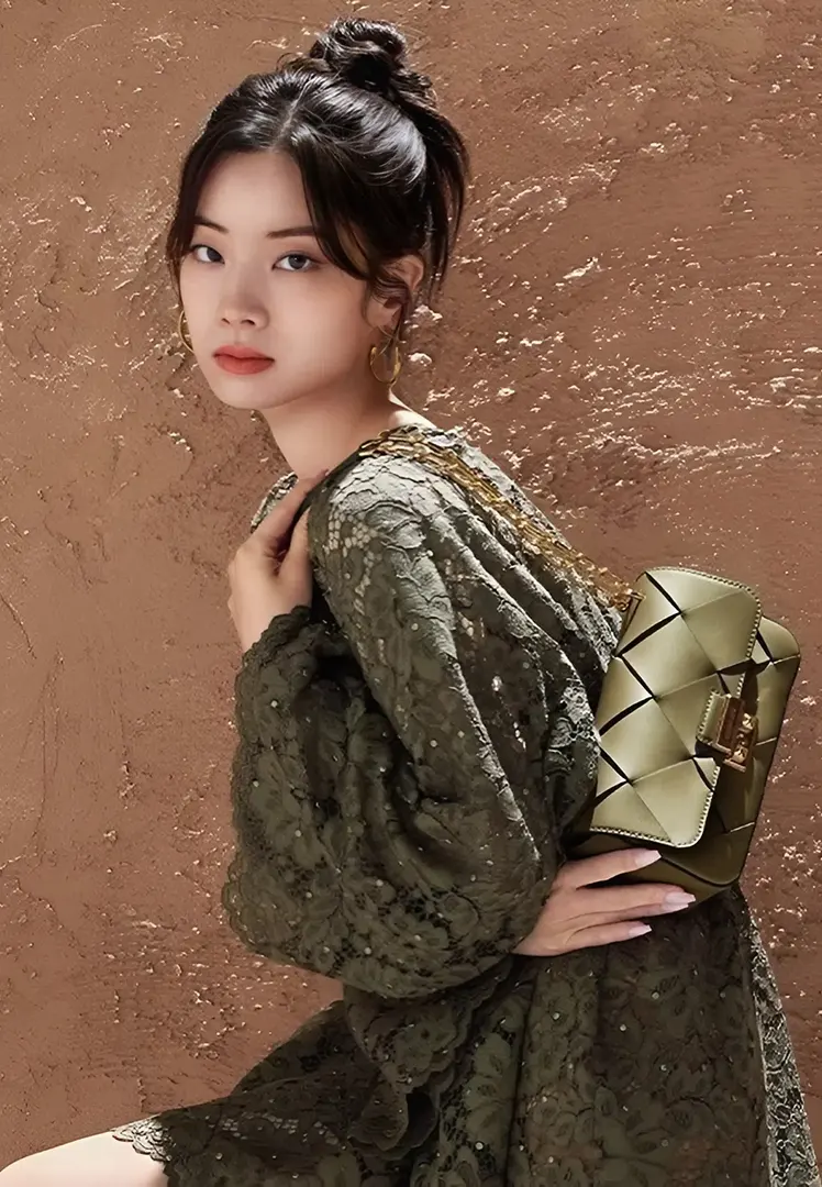 Kim Da-hyun (김다현) Photo 7