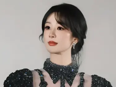 Yang Zi (杨紫)