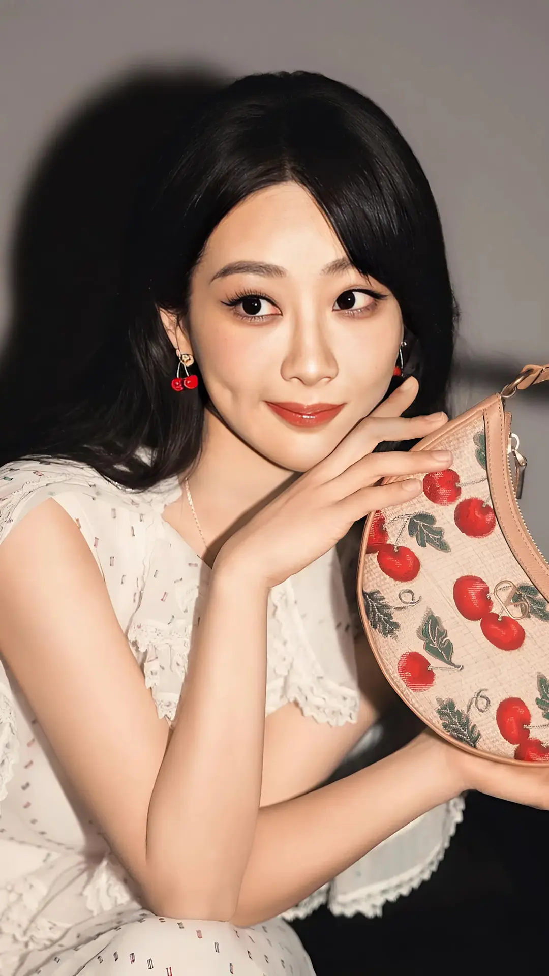 Yang Zi's Photo 3