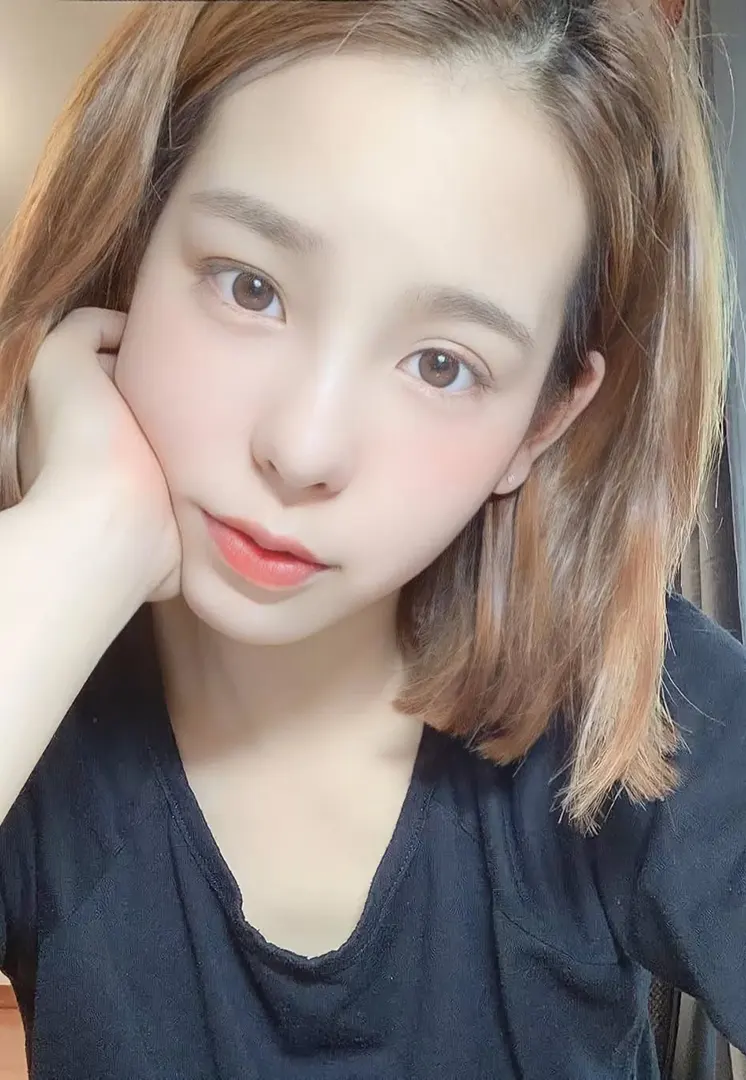 Mako Yamaguchi (NiziU) Photo 3