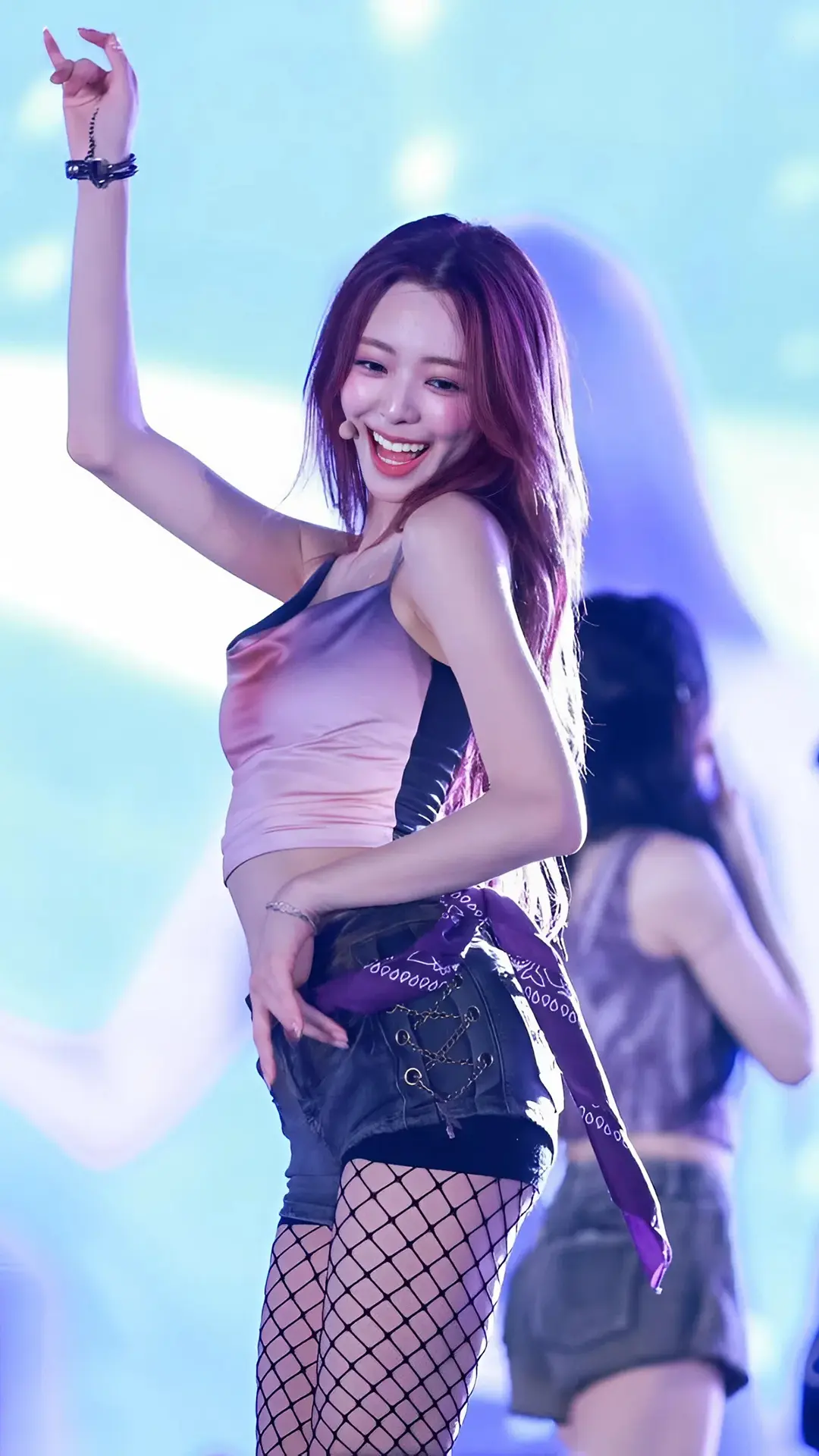 Yuna (ITZY) Photo 5
