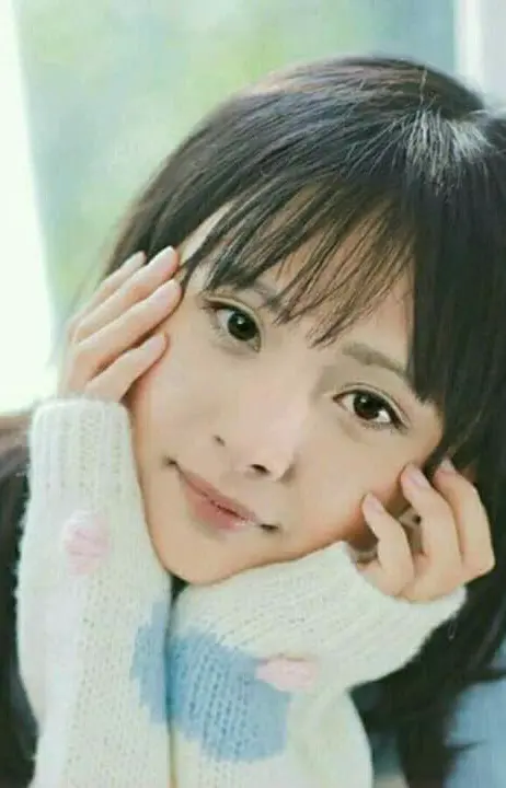 Childhood photo of Yang Mi