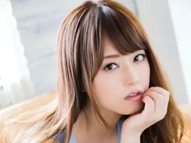 Akiho Yoshizawa (Japanese actress and idol)