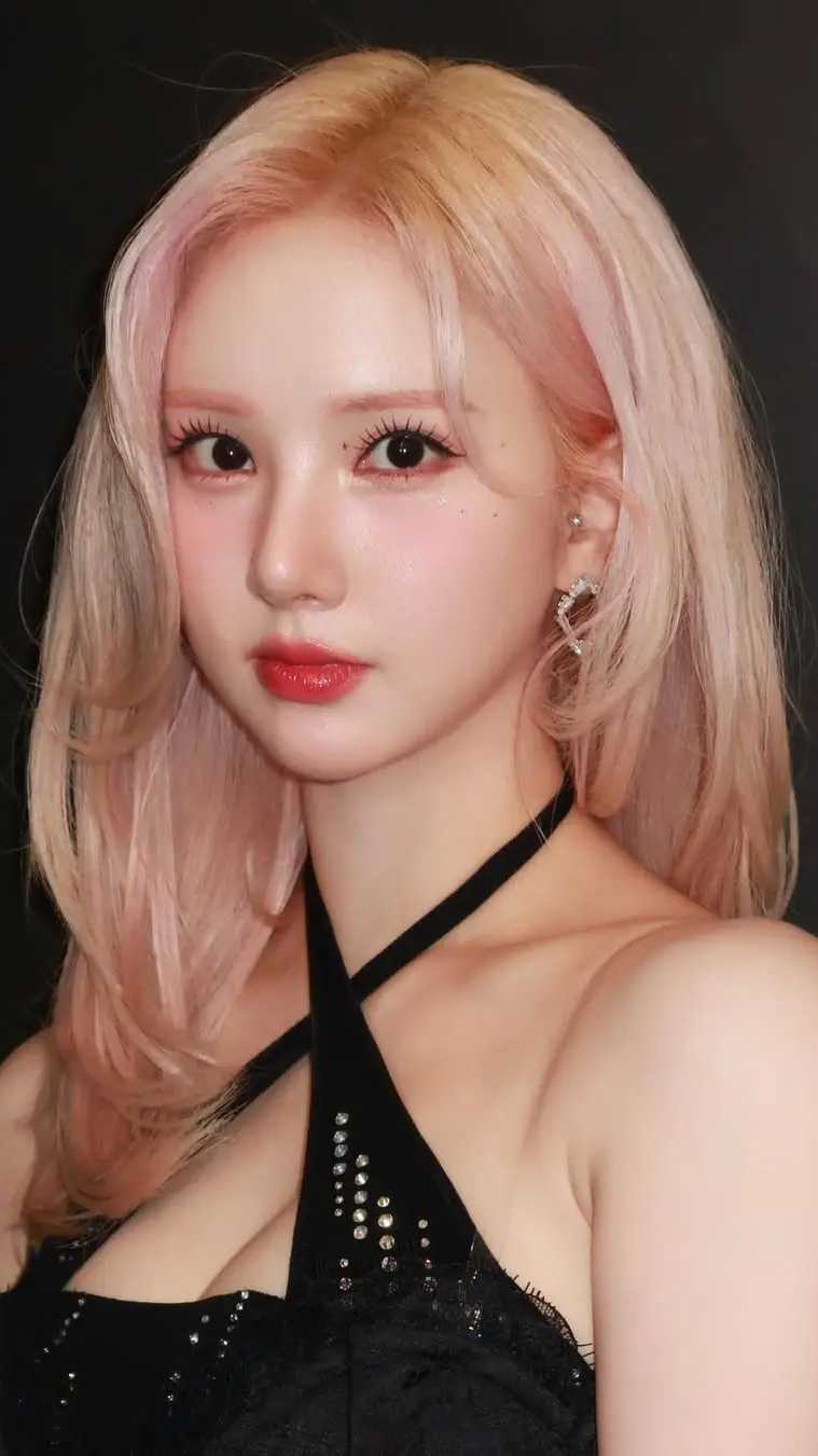 Eunha's Photo 6