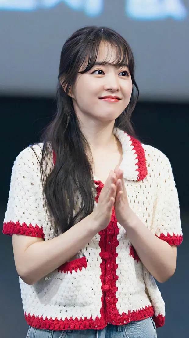 Park Bo-young's Photo 08