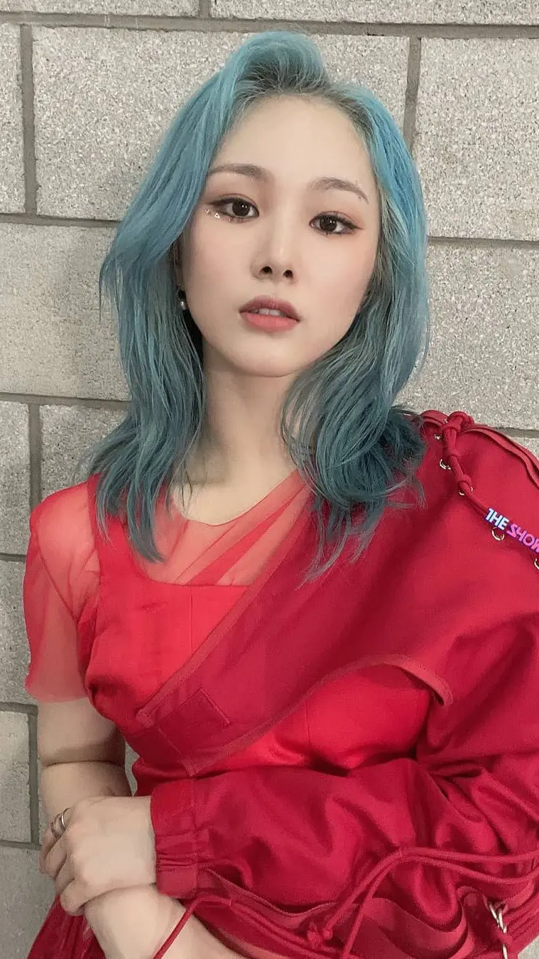 Mia (EVERGLOW)