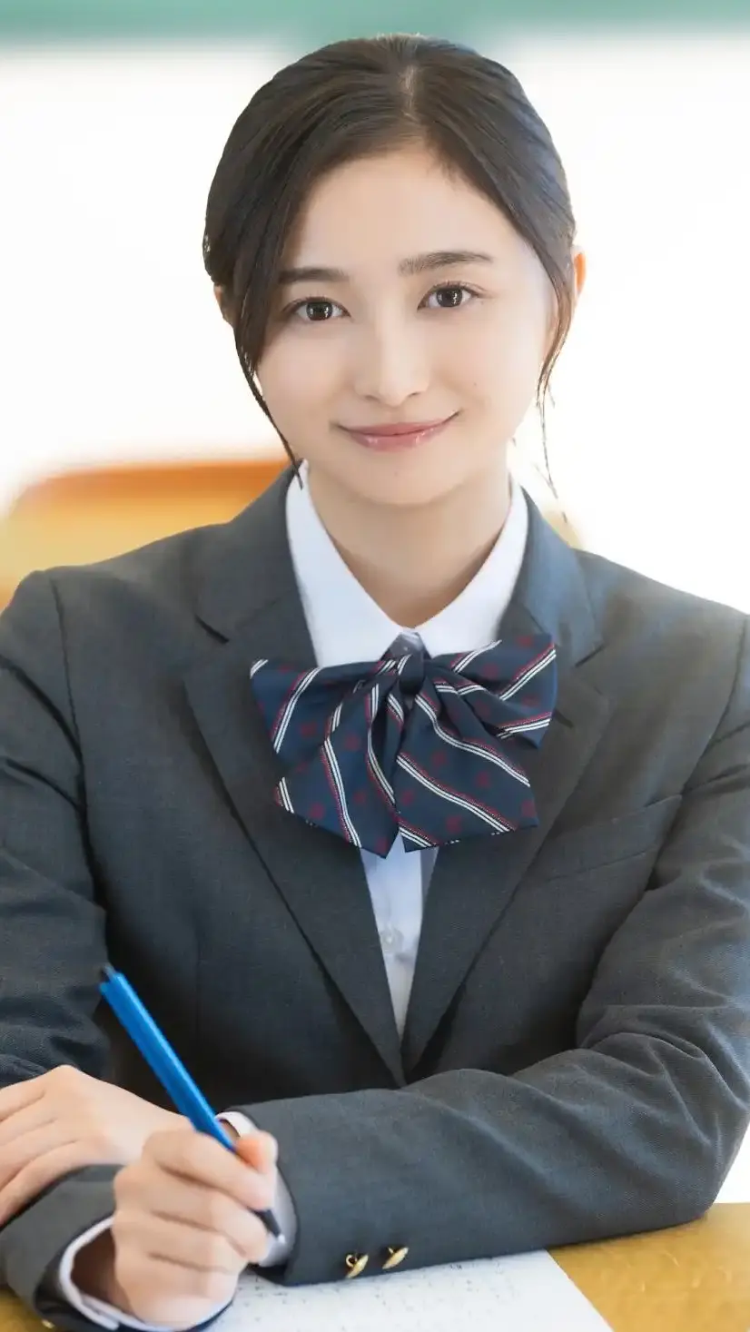 Nagi Inoue (井上 和) 